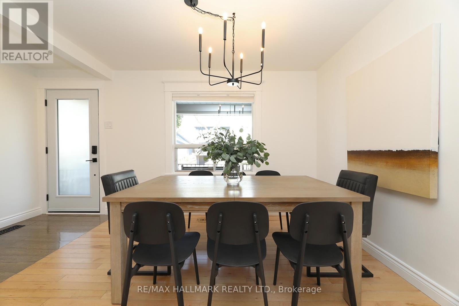787 Sammon Avenue, Toronto, Ontario  M4C 2E6 - Photo 6 - E13084526
