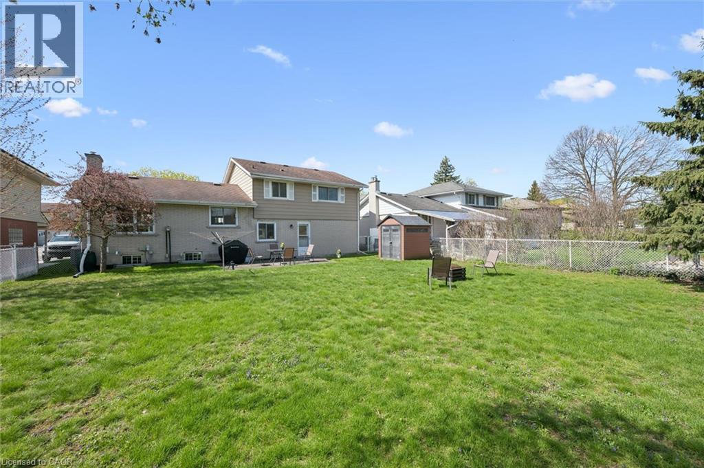 39 Charlotte Crescent, Kitchener, Ontario  N2B 2K2 - Photo 38 - 40824587
