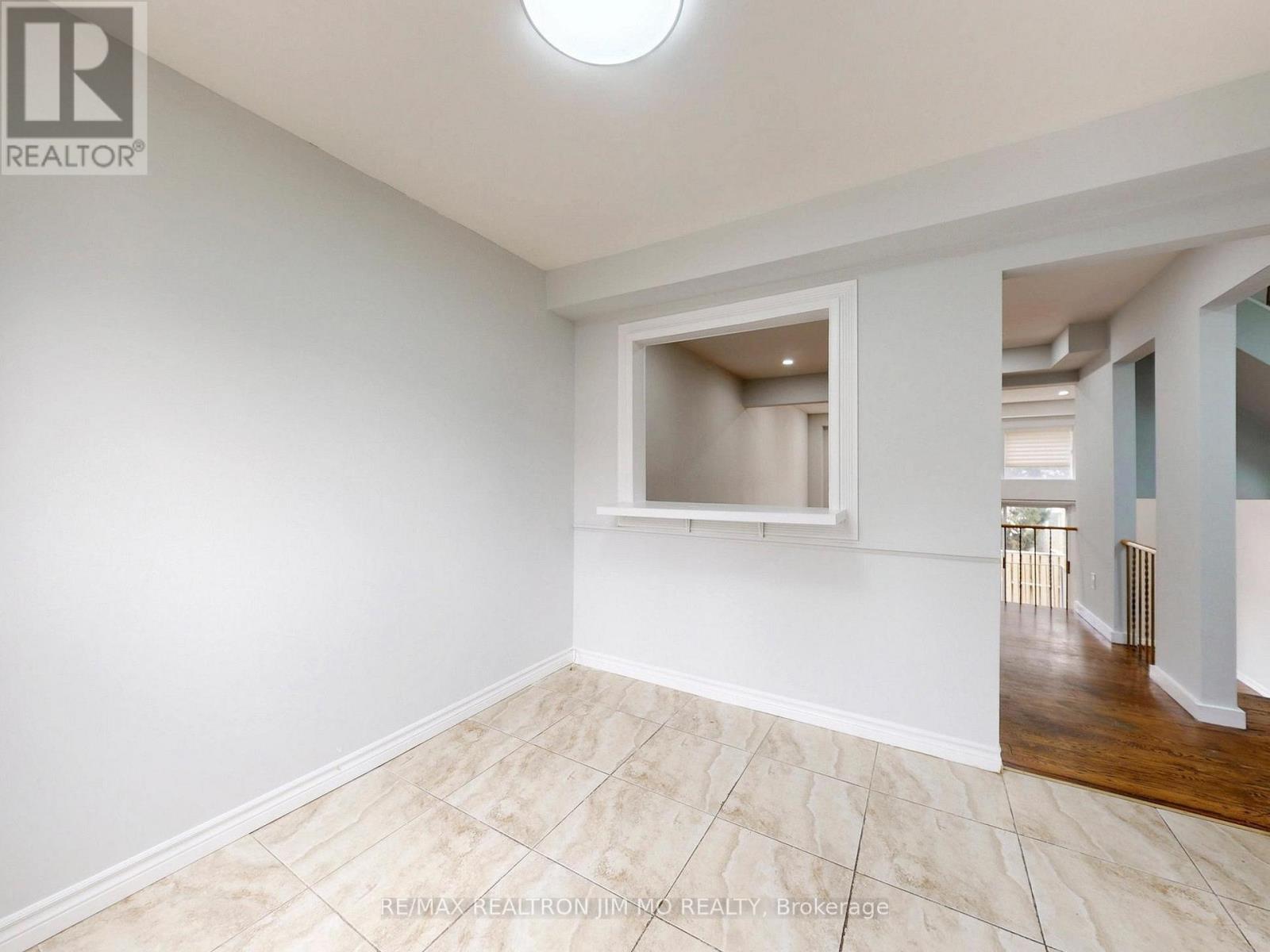 130 Jenny Wren Way, Toronto, Ontario  M2H 2Z2 - Photo 19 - C12982474