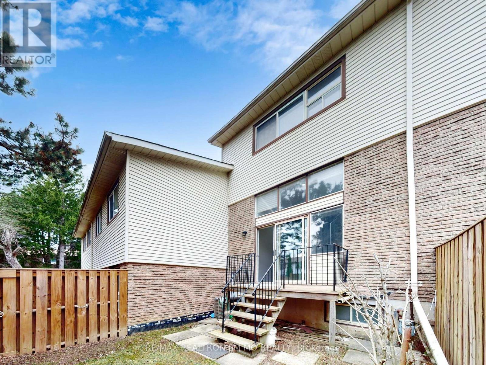 130 Jenny Wren Way, Toronto, Ontario  M2H 2Z2 - Photo 48 - C12982474