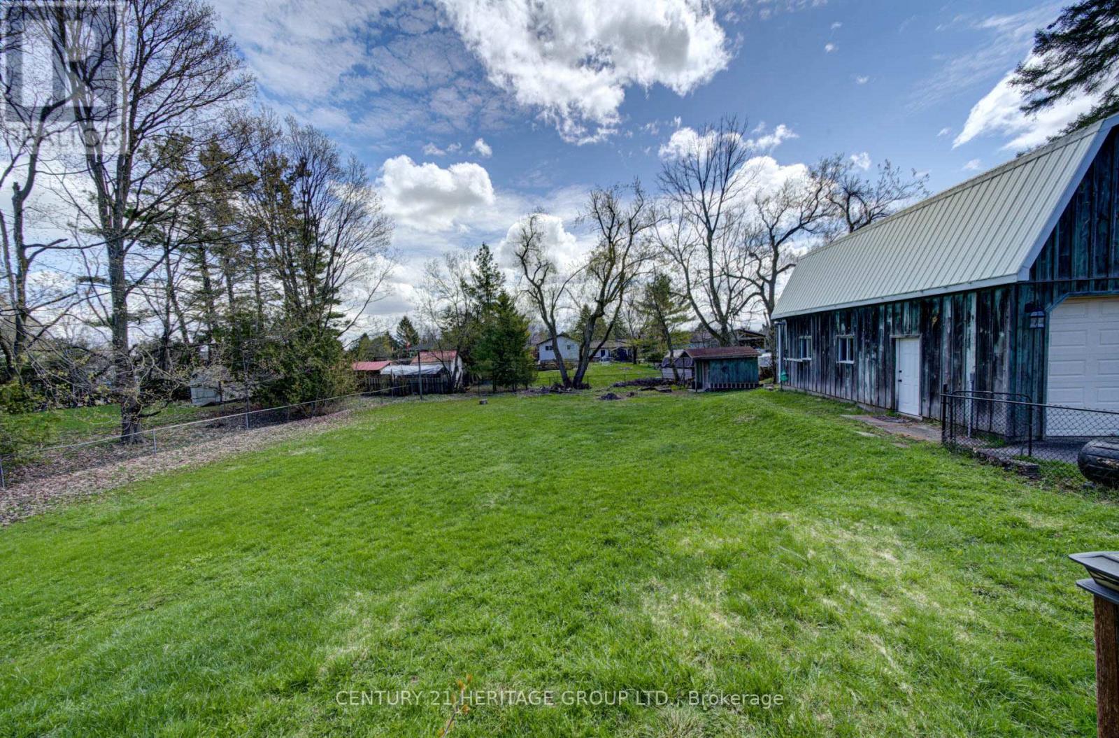 2107 Victoria Street, Innisfil (Stroud), Ontario  L9S 1J7 - Photo 15 - N13084242
