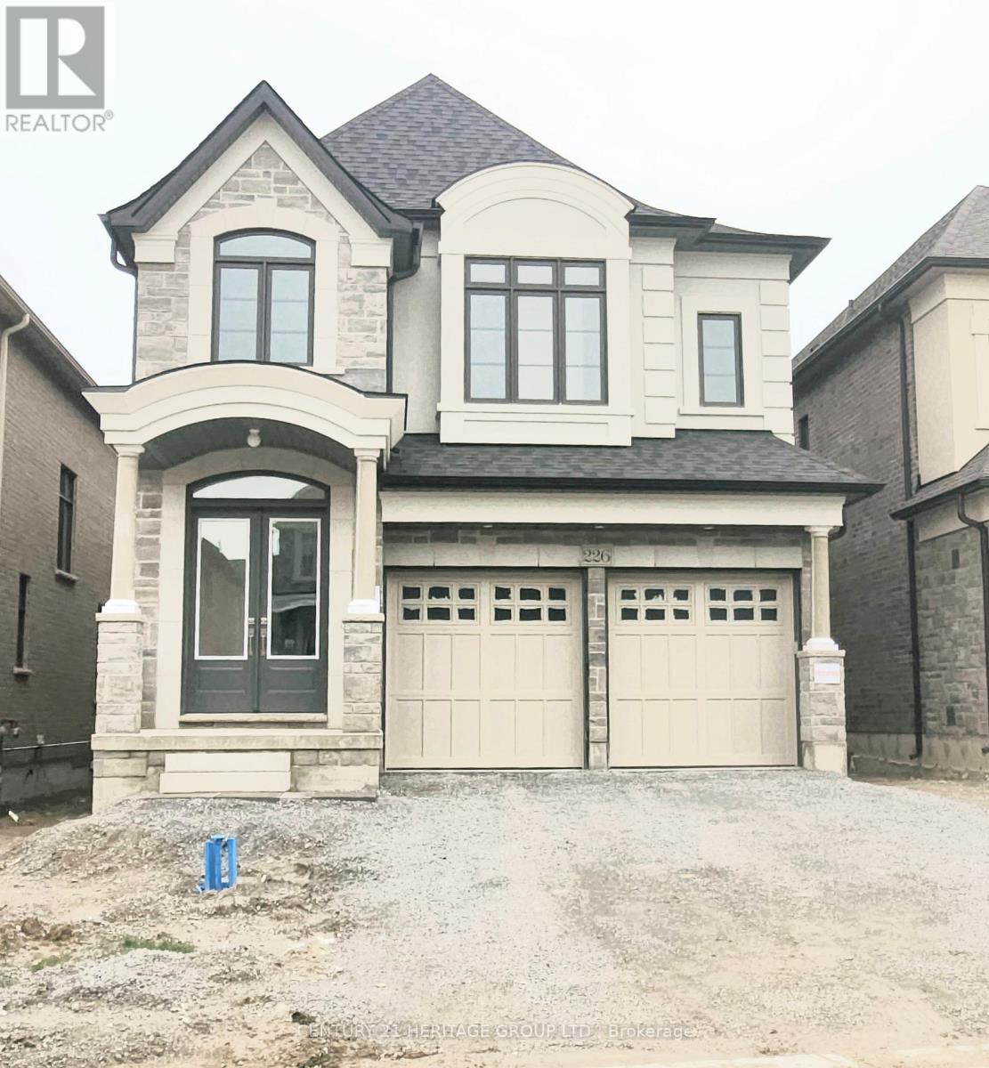 226 ARCHERHILL CIRCLE, Aurora, Ontario
