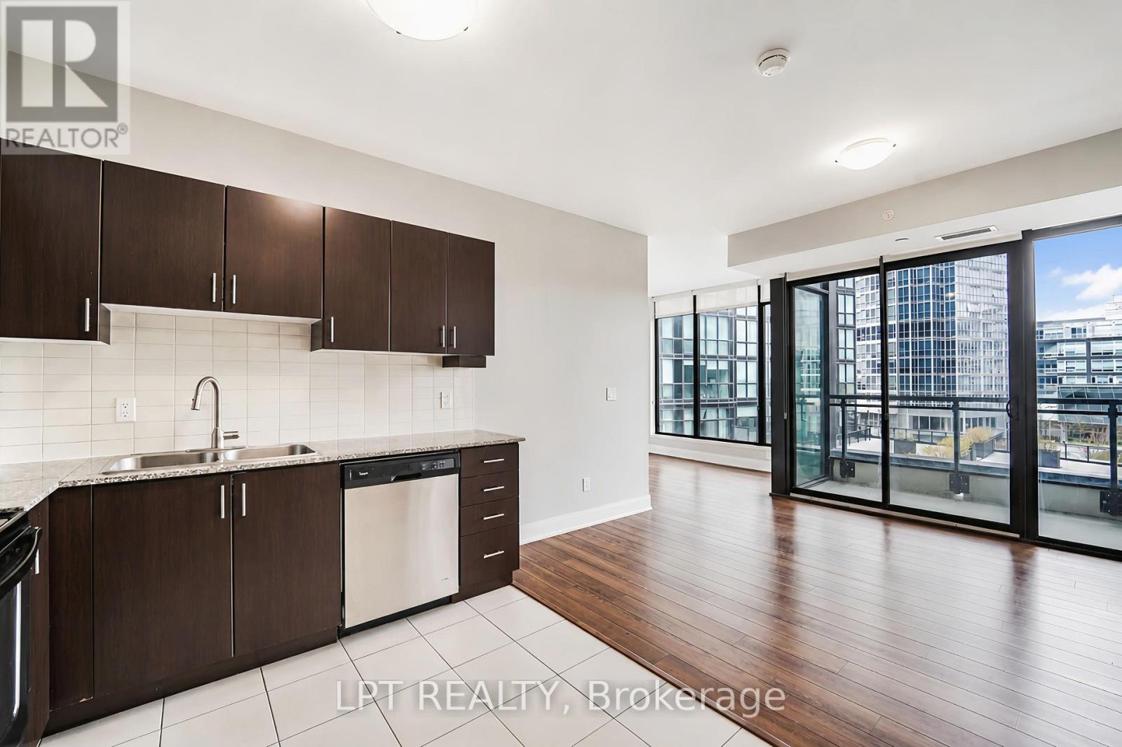 312 - 2900 Highway 7 W, Vaughan, Ontario  L4K 0G3 - Photo 4 - N13084340