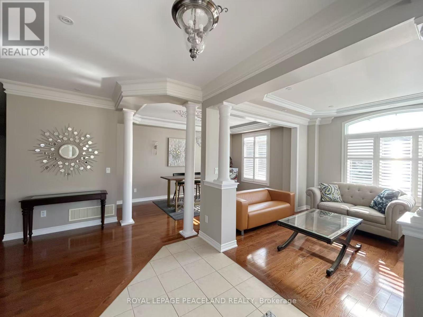 23 Halldorson Avenue, Aurora, Ontario  L4G 7Z1 - Photo 2 - N13084482