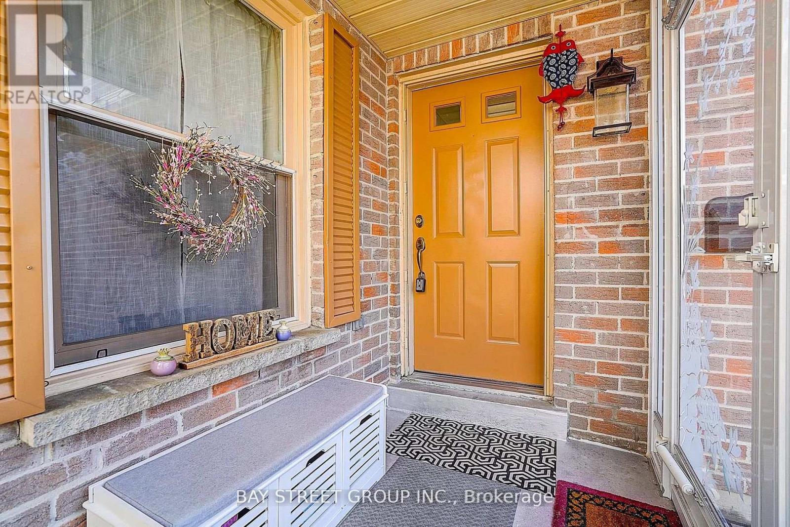 43 Bluesky Crescent, Richmond Hill, Ontario  L4C 8J2 - Photo 7 - N13084528