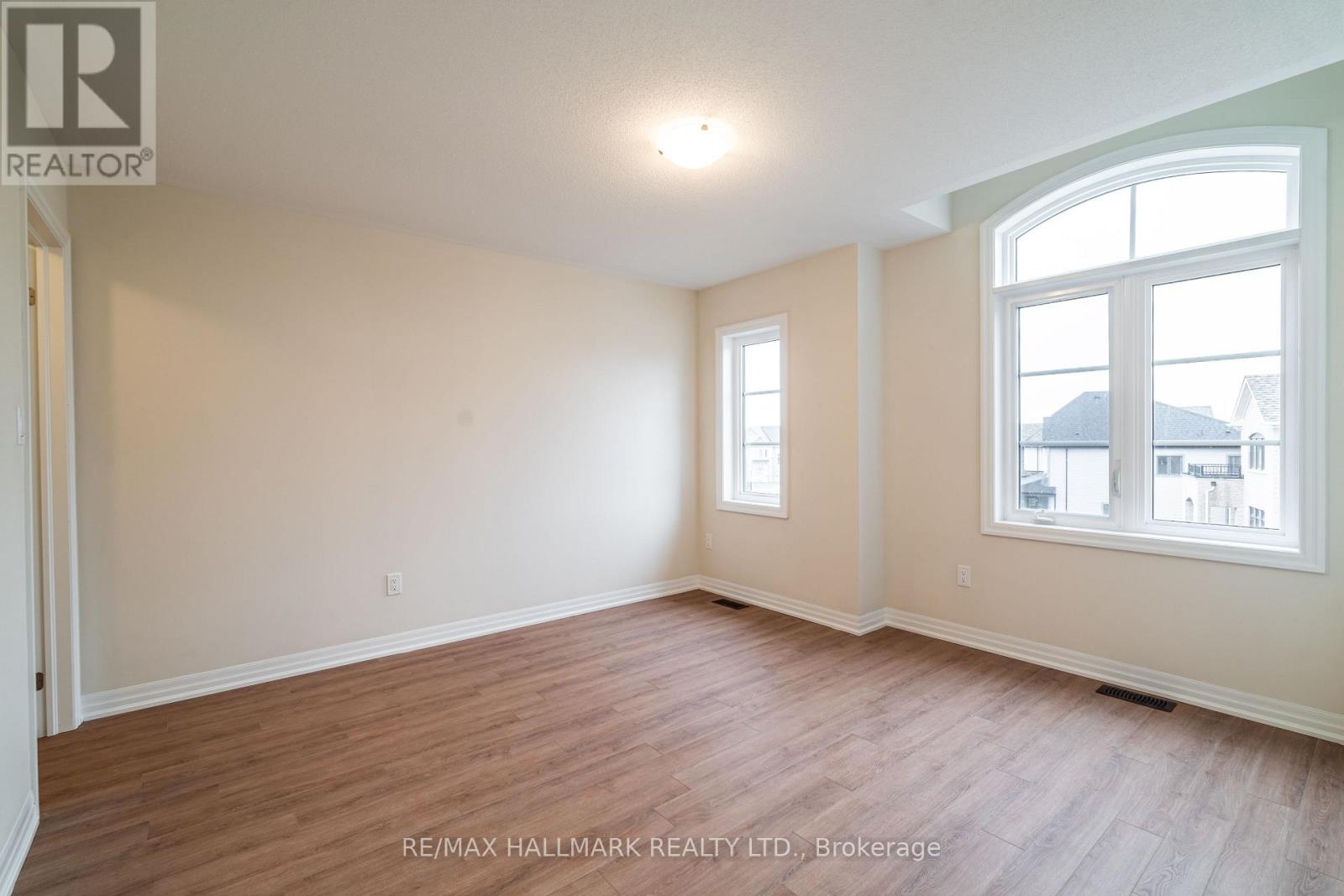 19 Stennett Drive, Georgina, Ontario  L4P 0J4 - Photo 16 - N13084554