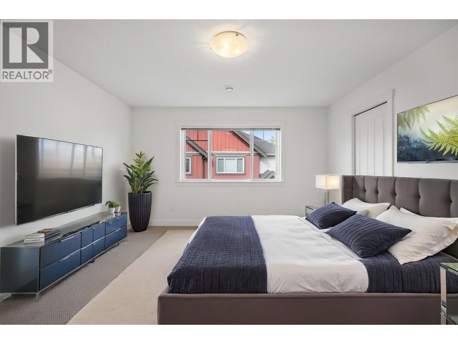 Listing Picture 3 of 39 : 15 9699 SILLS AVENUE, Richmond / 烈治文 - 魯藝地產 Yvonne Lu Group - MLS Medallion Club Member