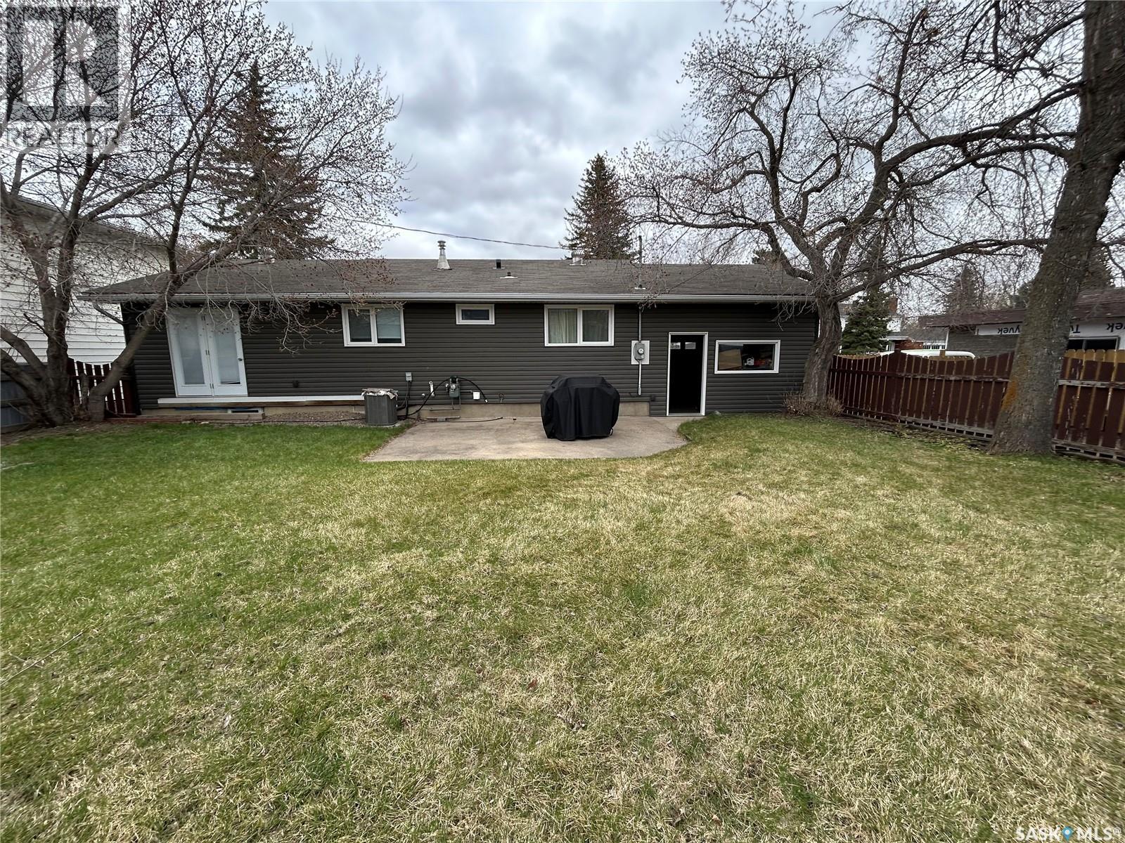 2007 Mayfair Bay, Estevan, Saskatchewan  S4A 1X7 - Photo 27 - SK034912