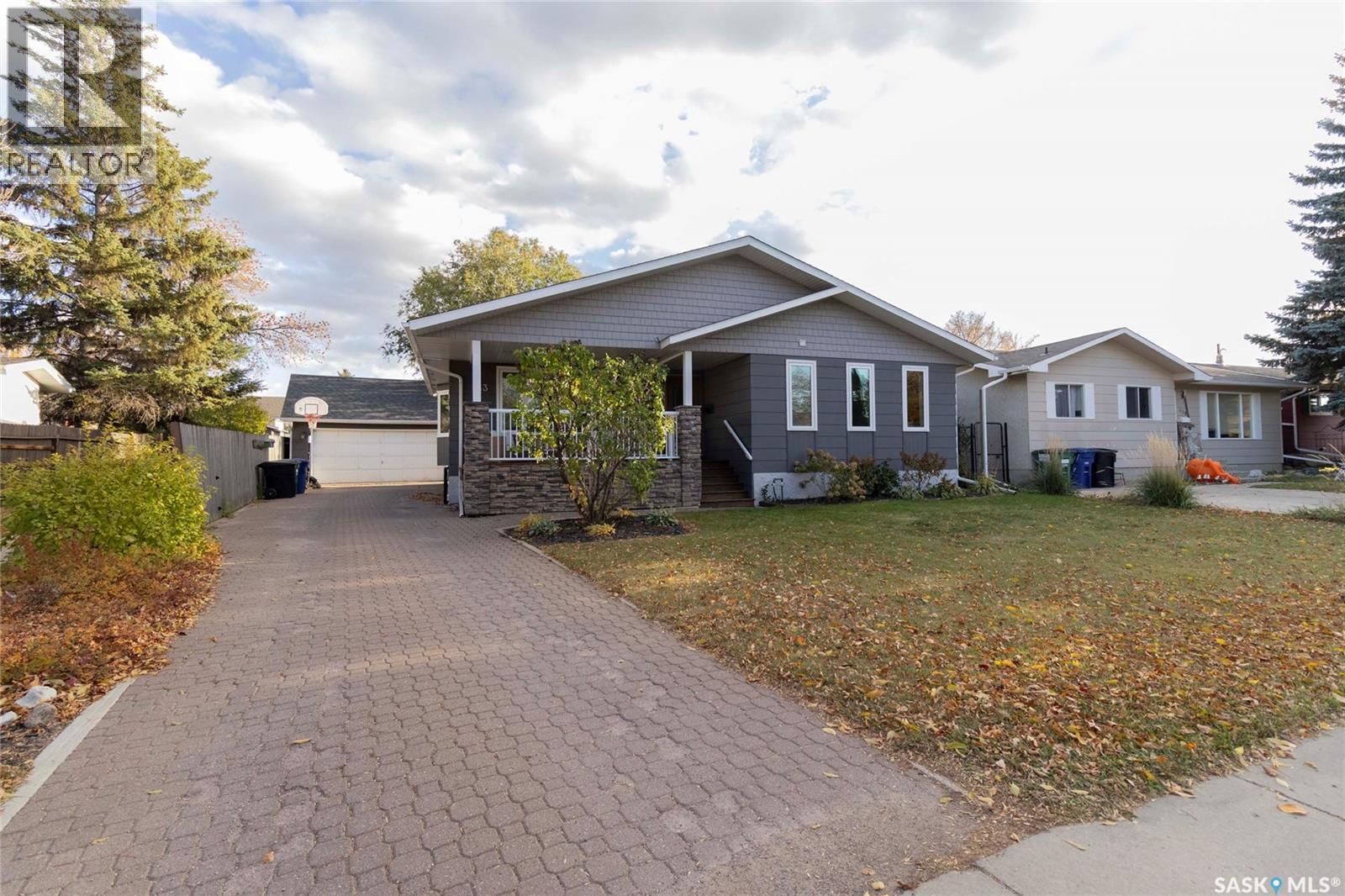 543 Redberry Road, Saskatoon, Saskatchewan  S7K 4S2 - Photo 2 - SK034897