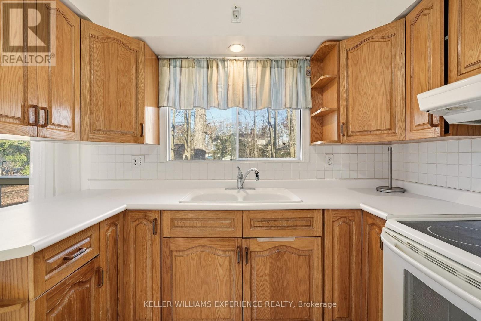 48 Cundles Road E, Barrie, Ontario  L4M 2Z7 - Photo 15 - S13084350