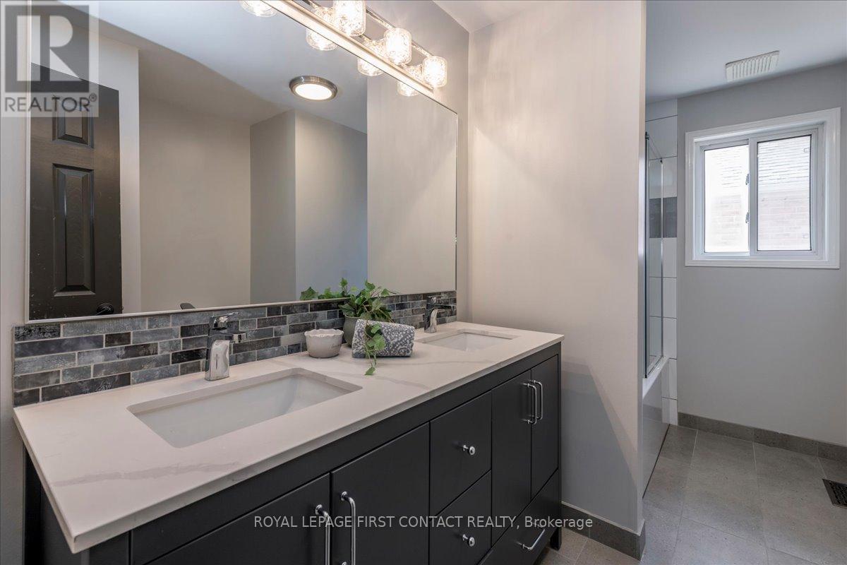 83 Violet Street, Barrie (Holly), Ontario  L4N 9N3 - Photo 23 - S13084428