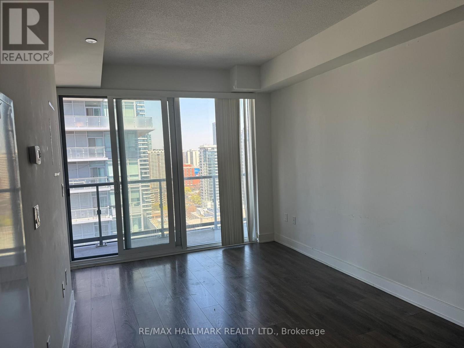 2604 - 89 Mcgill Street, Toronto, Ontario  M5B 1H5 - Photo 9 - C12900058