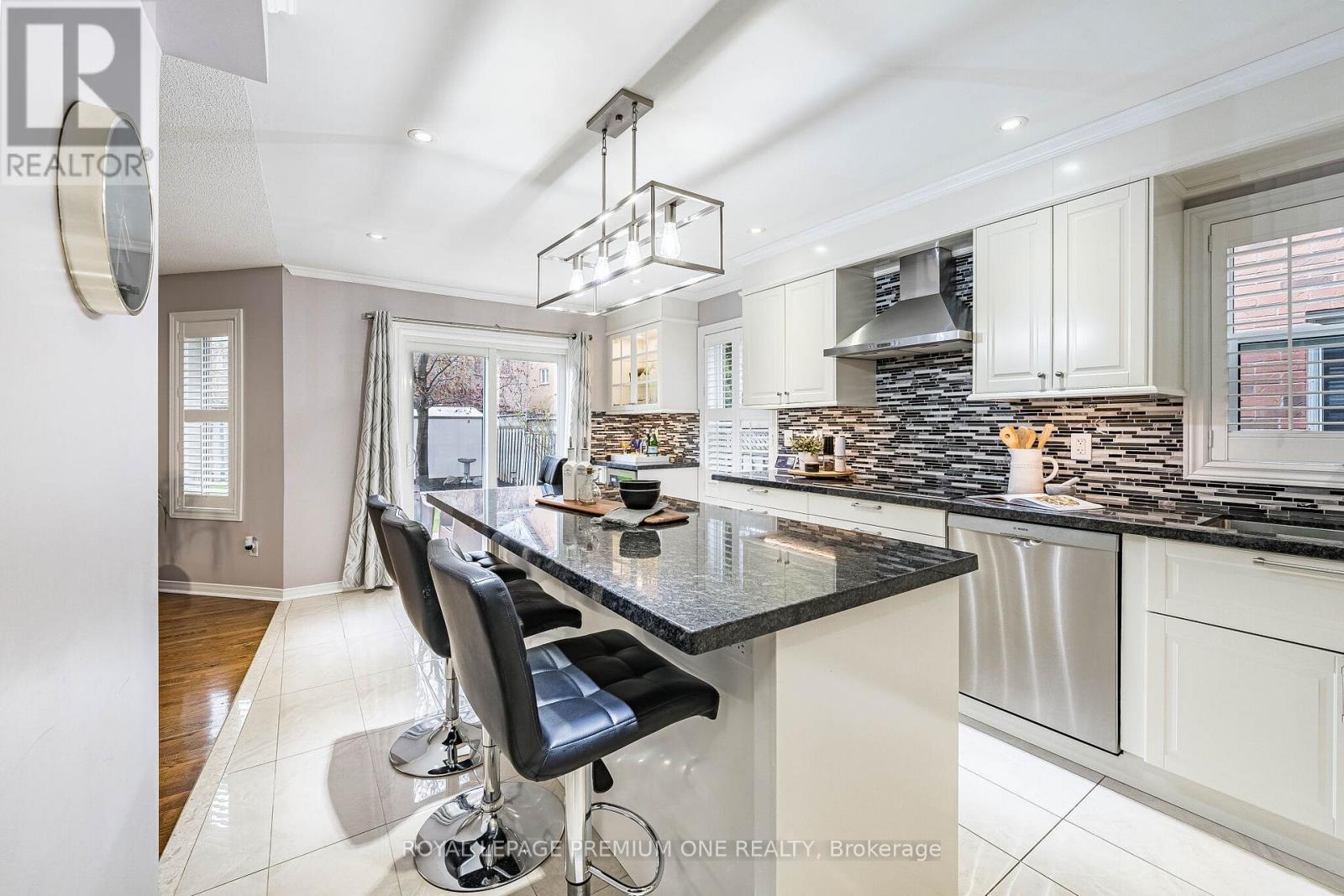 109 Kirkbride Crescent, Vaughan, Ontario  L6A 2J6 - Photo 11 - N13083398