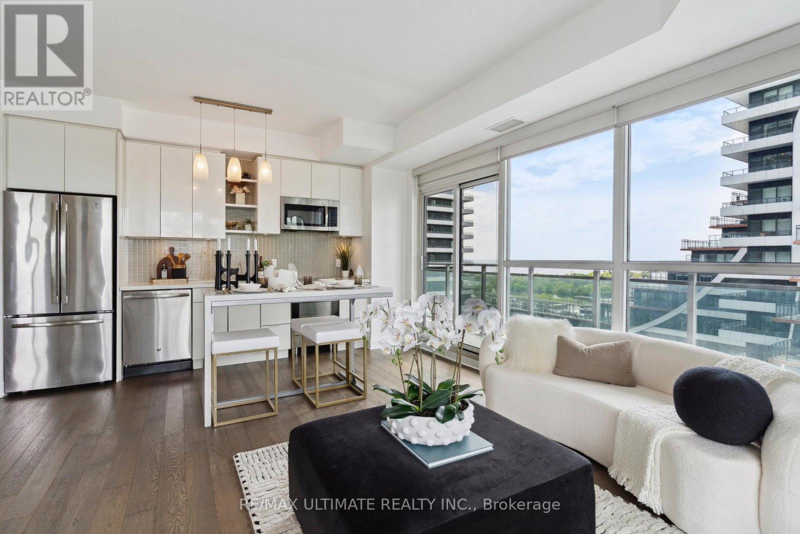 1003 - 33 Shore Breeze Drive, Toronto, Ontario  M8V 1A1 - Photo 2 - W13083838