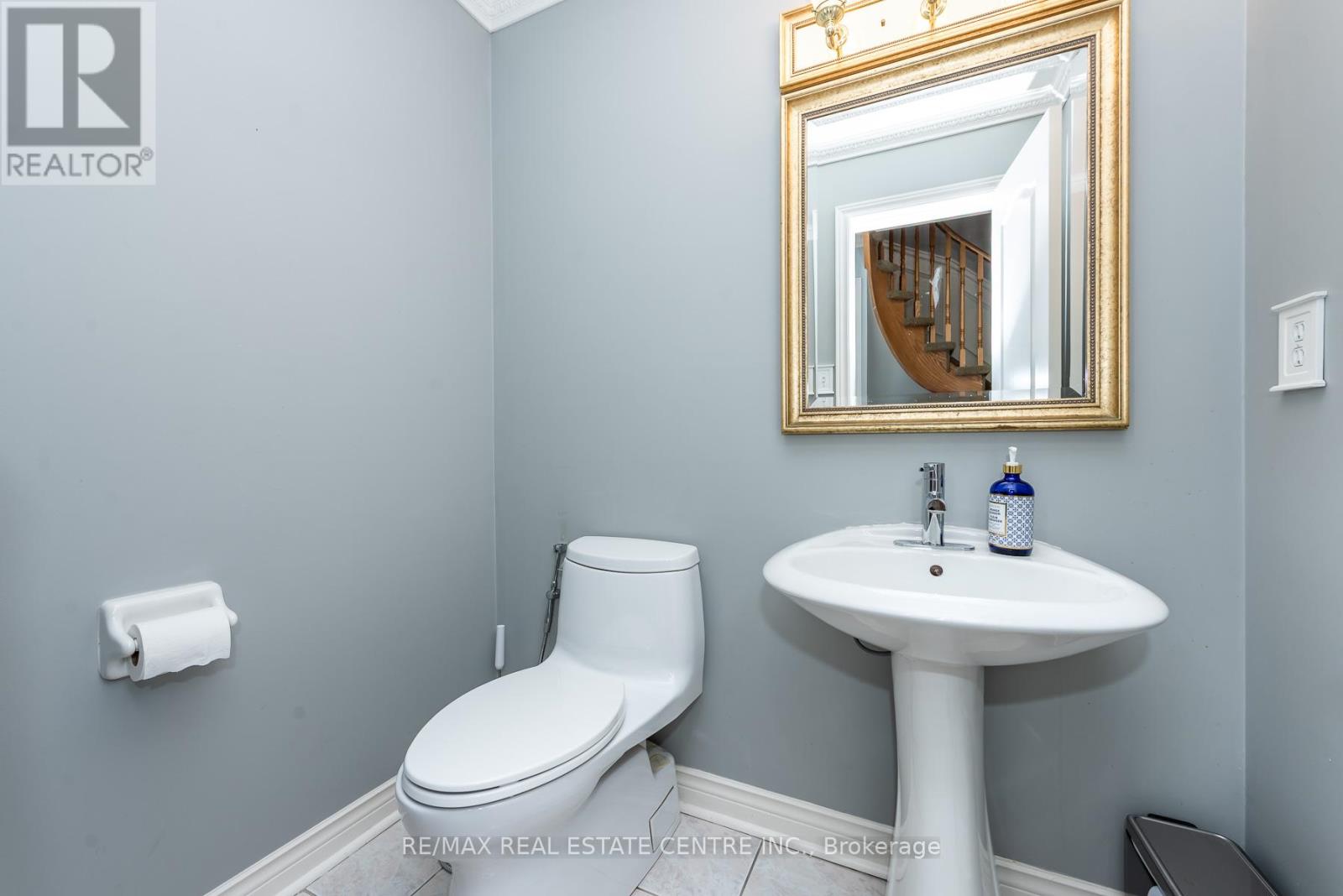 3408 Trelawny Circle, Mississauga, Ontario  L5N 6N6 - Photo 17 - W13084230