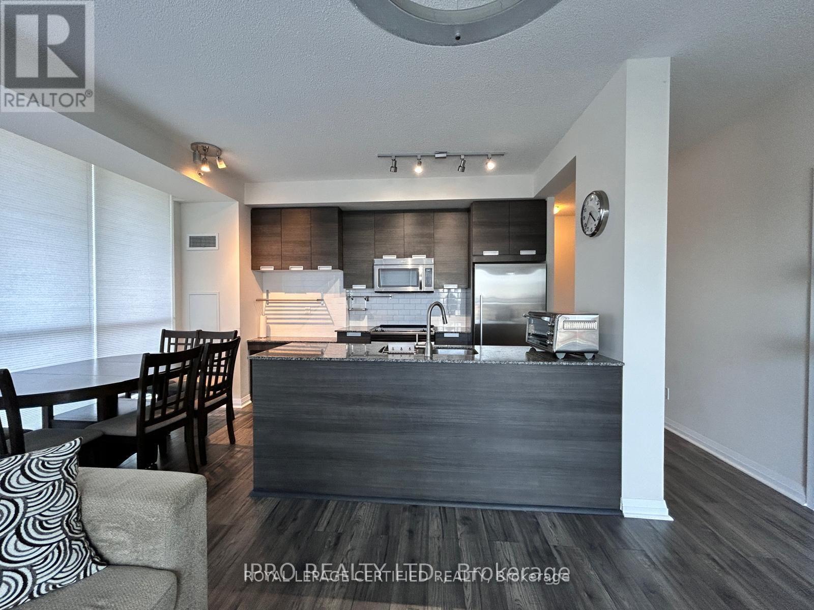 507 - 55 Eglinton Avenue W, Mississauga, Ontario  L5R 0E4 - Photo 2 - W13084270