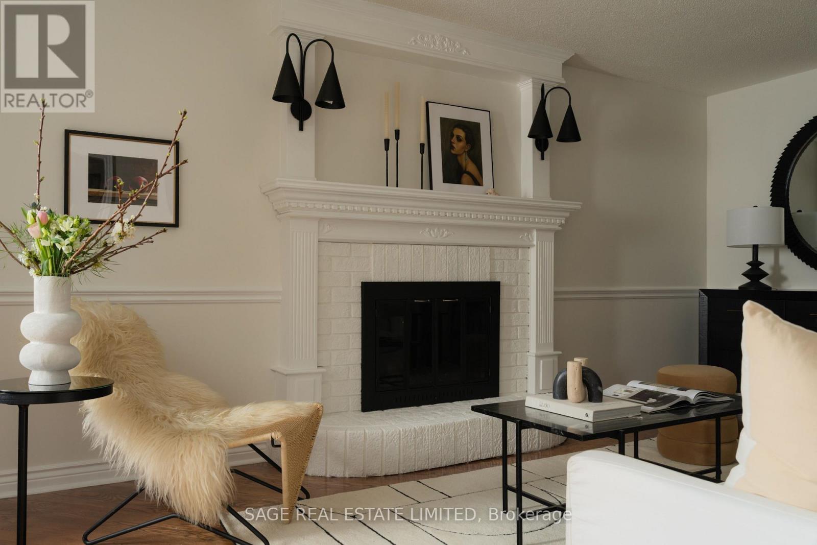 1017 Ceremonial Drive, Mississauga, Ontario  L5R 2Z8 - Photo 2 - W13084370