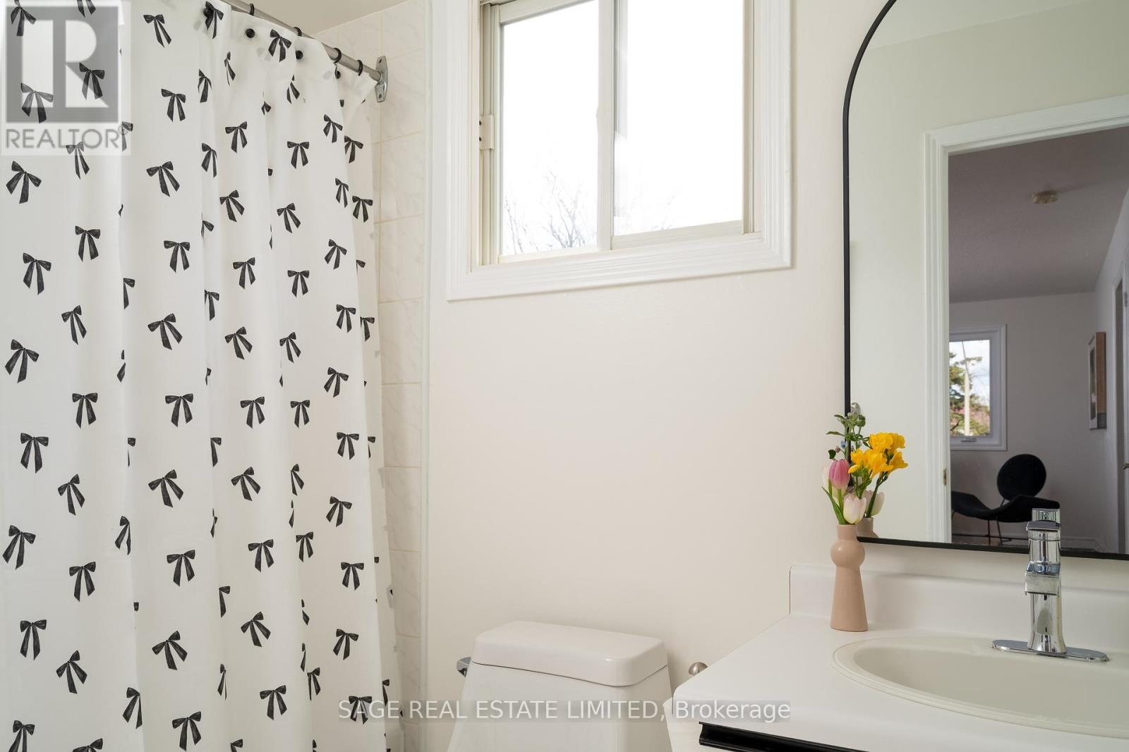 1017 Ceremonial Drive, Mississauga, Ontario  L5R 2Z8 - Photo 29 - W13084370
