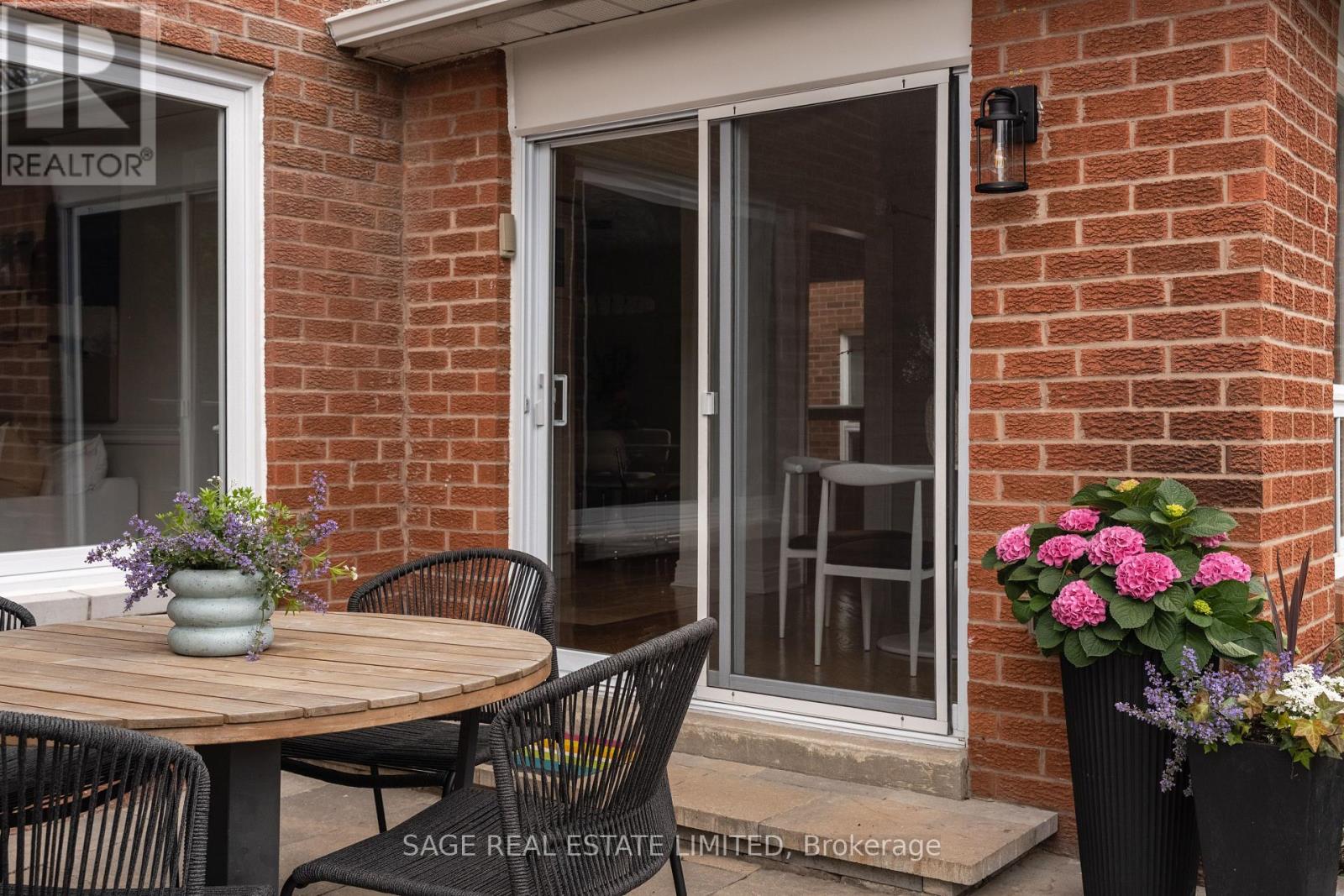 1017 Ceremonial Drive, Mississauga, Ontario  L5R 2Z8 - Photo 45 - W13084370
