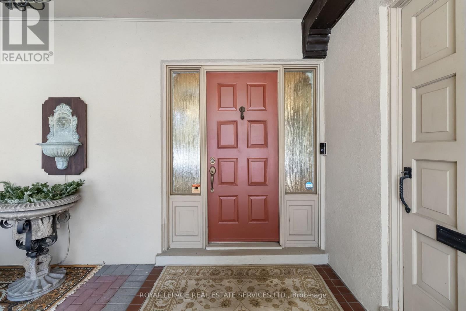 150 Cairncroft Road, Oakville, Ontario  L6J 4L9 - Photo 6 - W13084396