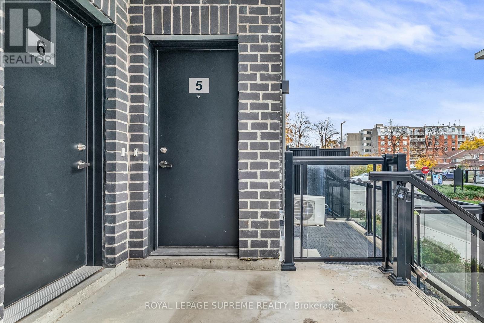 5 - 3473 Widdicombe Way, Mississauga, Ontario  L5L 2M5 - Photo 5 - W13084426
