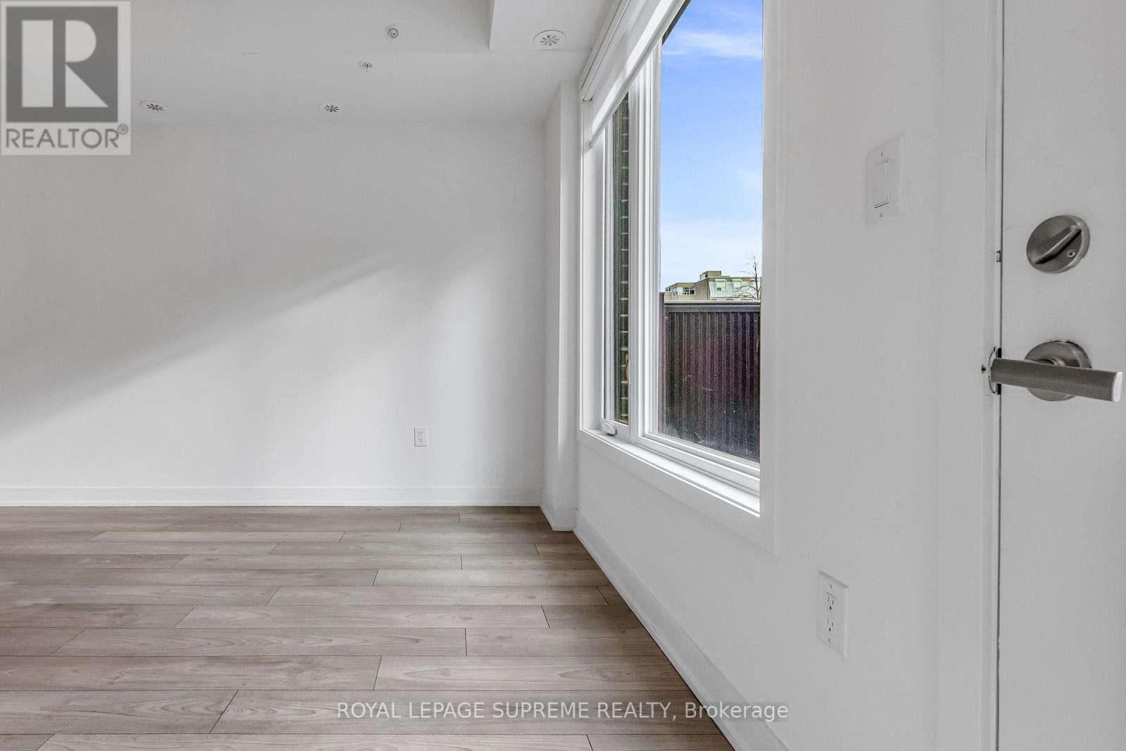 5 - 3473 Widdicombe Way, Mississauga, Ontario  L5L 2M5 - Photo 6 - W13084426