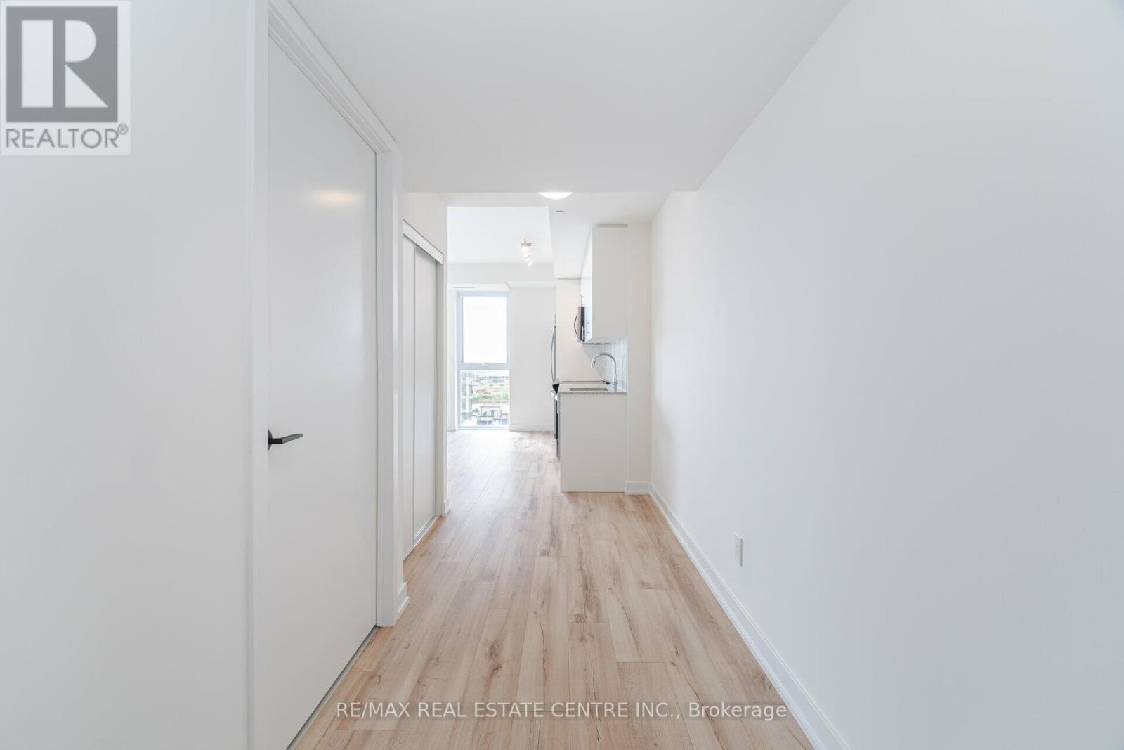 805 - 335 Wheat Boom Drive, Oakville, Ontario  L6H 7Y1 - Photo 7 - W13084440