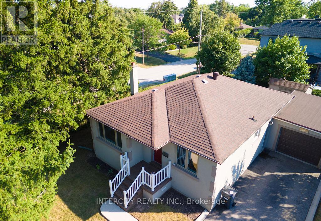 631 Trudale Court, Oakville, Ontario  L6L 4H2 - Photo 17 - W13084456