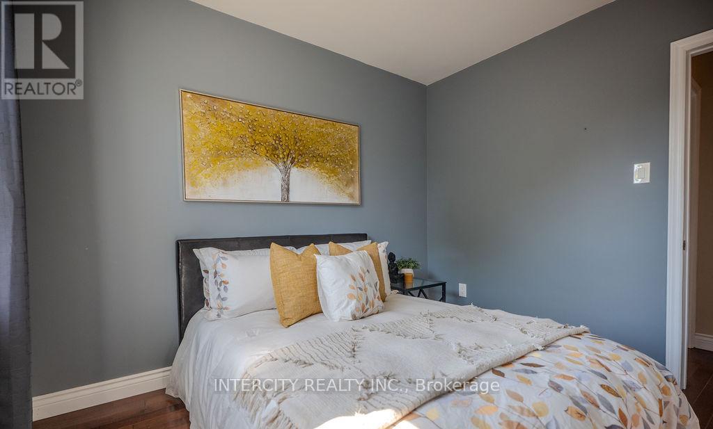 631 Trudale Court, Oakville, Ontario  L6L 4H2 - Photo 25 - W13084456