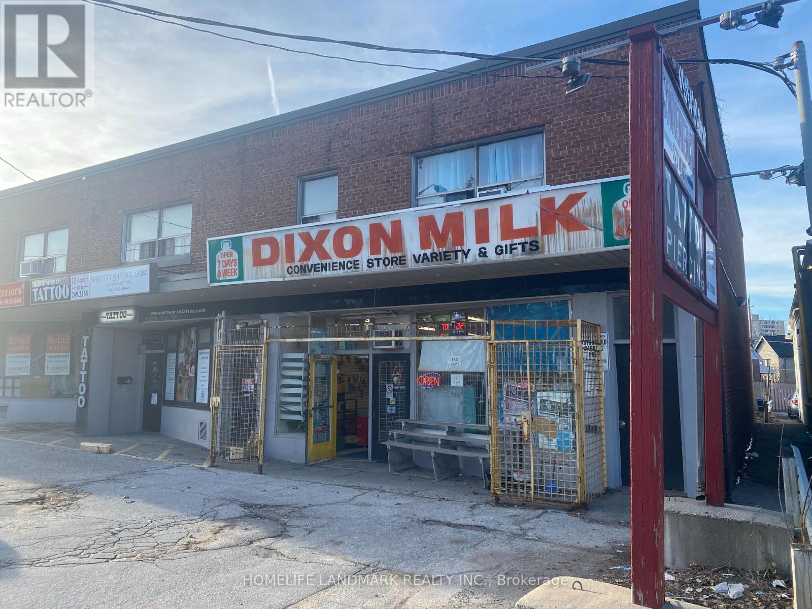 10 DIXON ROAD, Toronto, Ontario