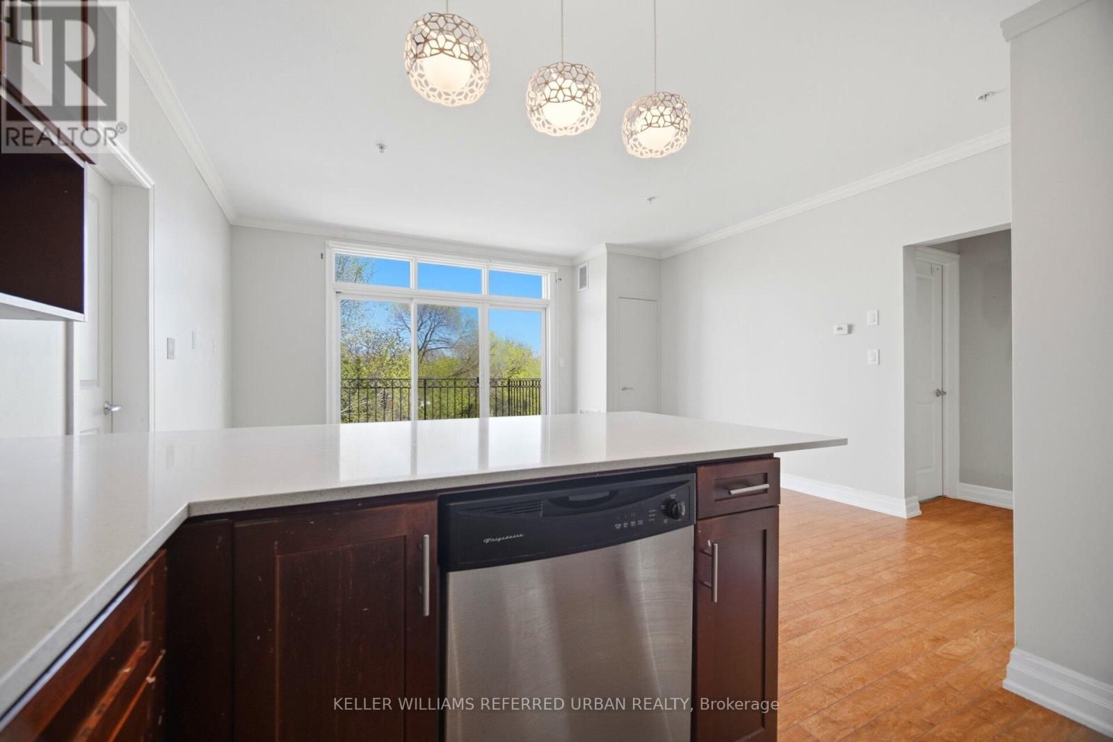 305 - 459 Kerr Street, Oakville, Ontario  L6K 3C2 - Photo 10 - W13084502