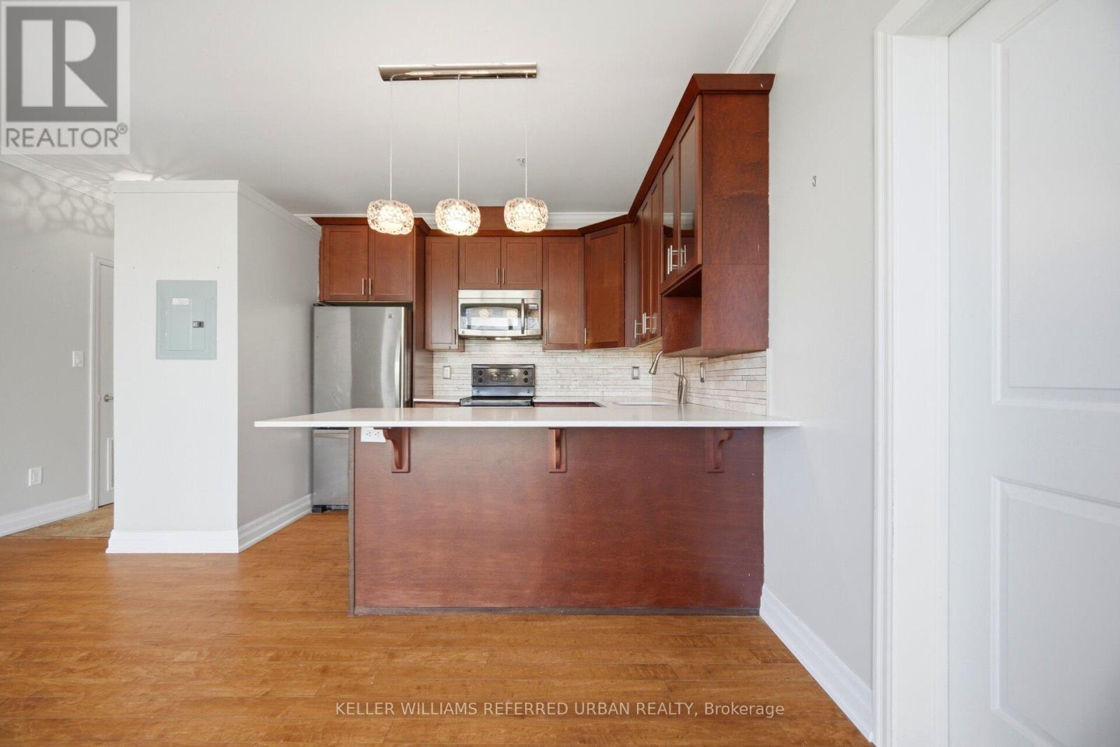 305 - 459 Kerr Street, Oakville, Ontario  L6K 3C2 - Photo 11 - W13084502