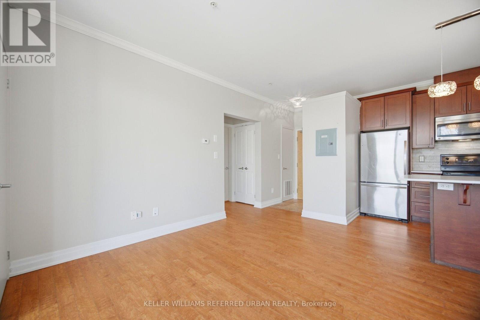 305 - 459 Kerr Street, Oakville, Ontario  L6K 3C2 - Photo 4 - W13084502