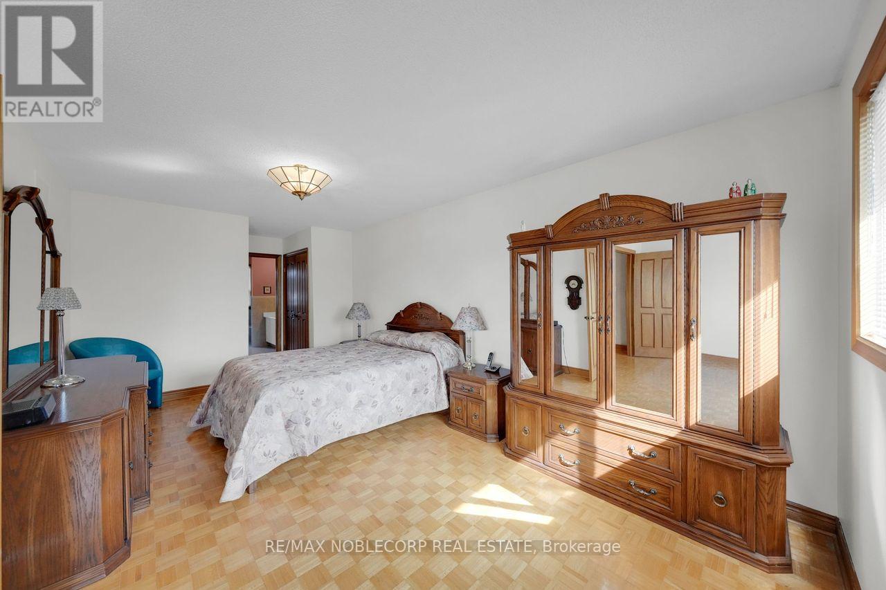 100 Glenn Hawthorne Boulevard S, Mississauga, Ontario  L5R 2K3 - Photo 17 - W13084544