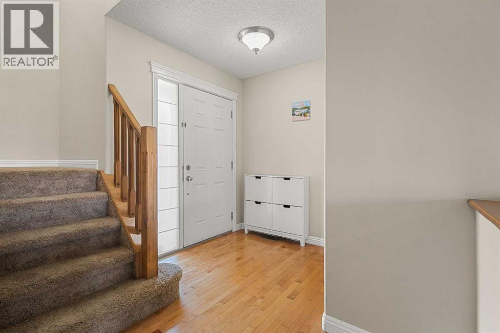92 Covehaven Terrace NE, Calgary, Alberta  T3K 0B2 - Photo 2 - A2307990