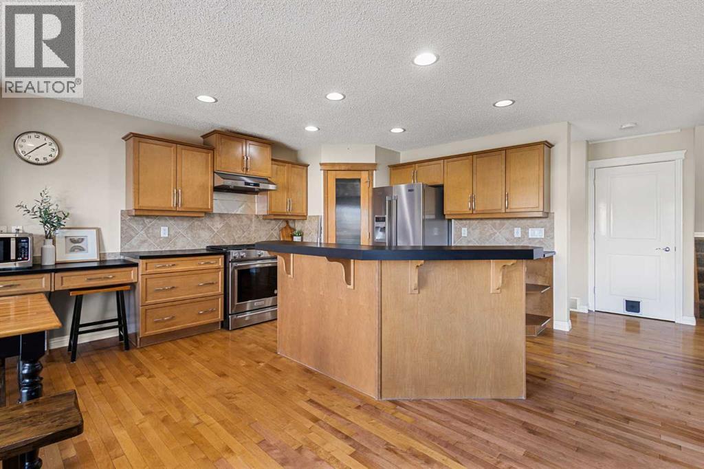 92 Covehaven Terrace NE, Calgary, Alberta  T3K 0B2 - Photo 3 - A2307990