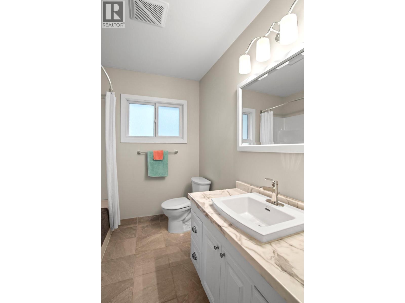 13515 3a Highway, Boswell, British Columbia  V0B 1A4 - Photo 15 - 10384945