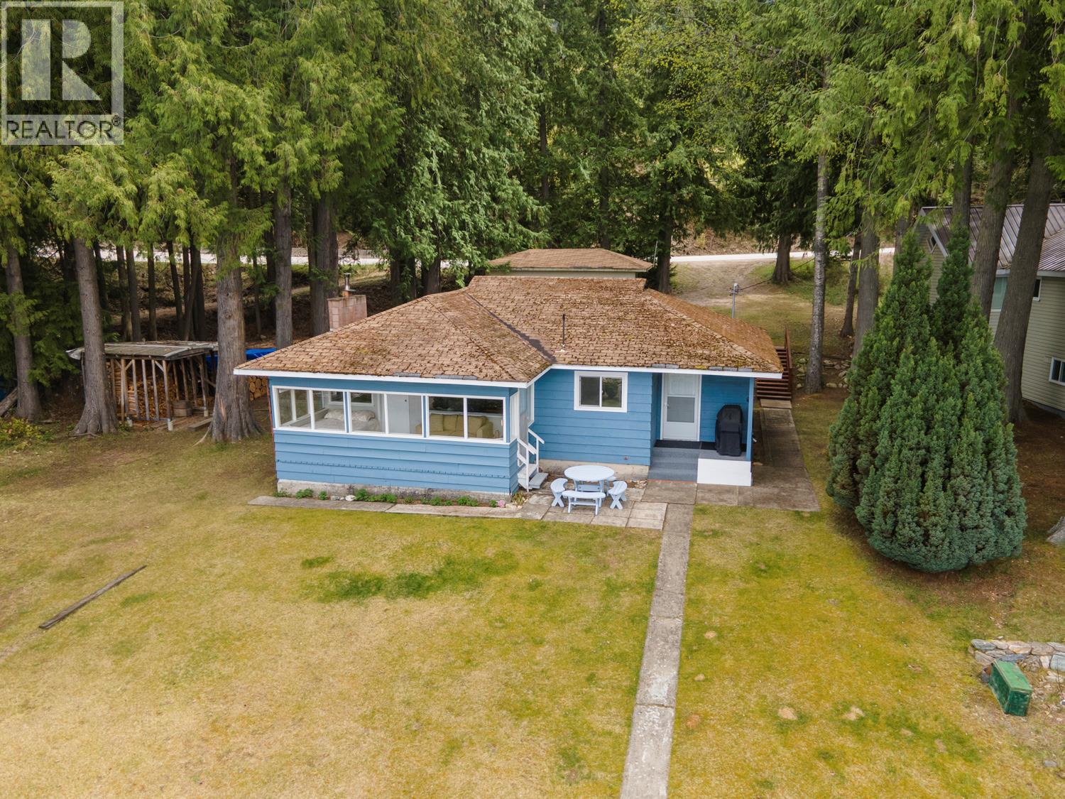 13515 3a Highway, Boswell, British Columbia  V0B 1A4 - Photo 2 - 10384945