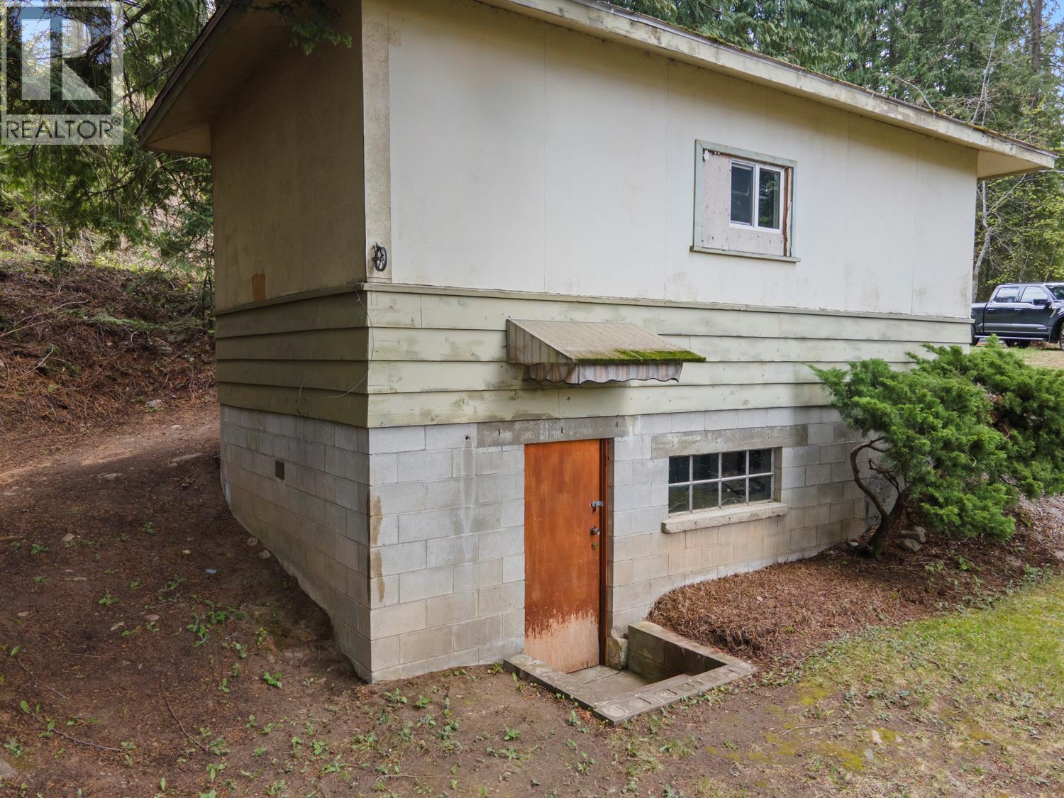 13515 3a Highway, Boswell, British Columbia  V0B 1A4 - Photo 24 - 10384945