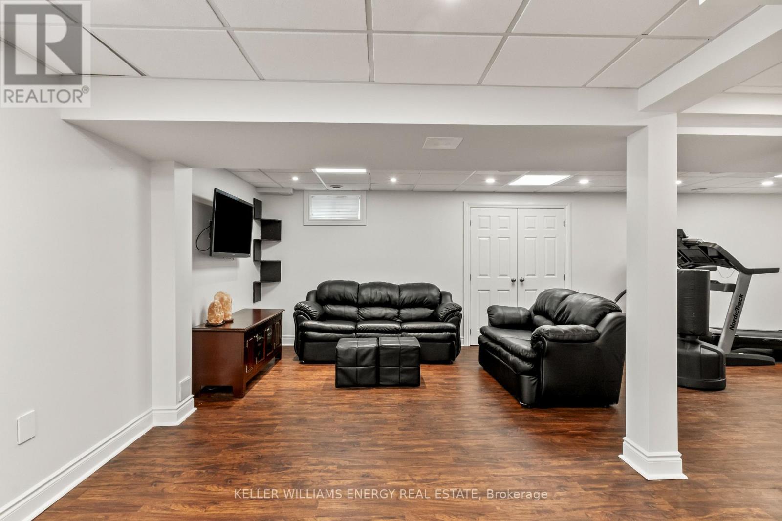 19 Farncomb Crescent, Clarington, Ontario  L1C 4L5 - Photo 37 - E13084600