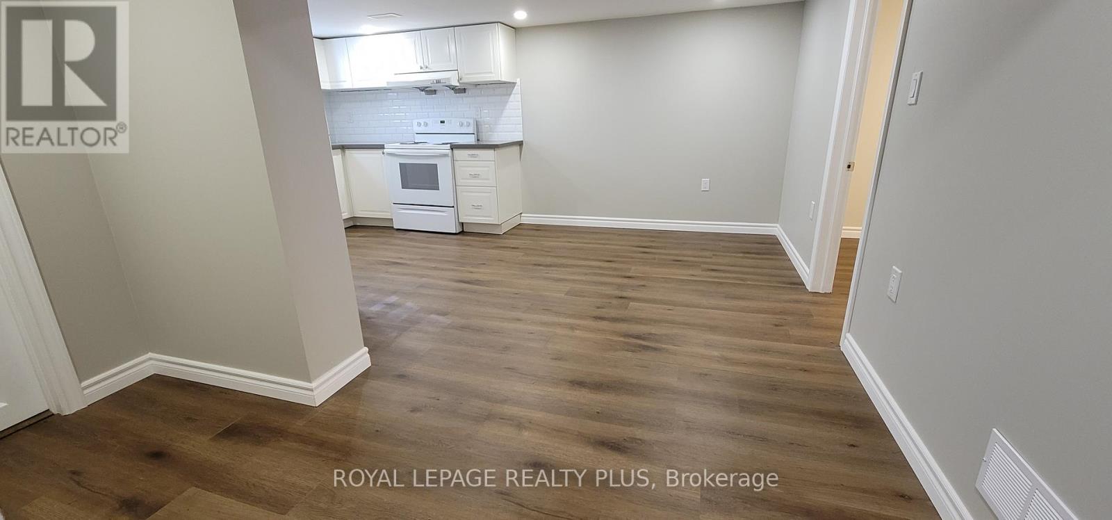 Lower - 193 East 12 Street, Hamilton, Ontario  L9A 3X5 - Photo 8 - X13084236
