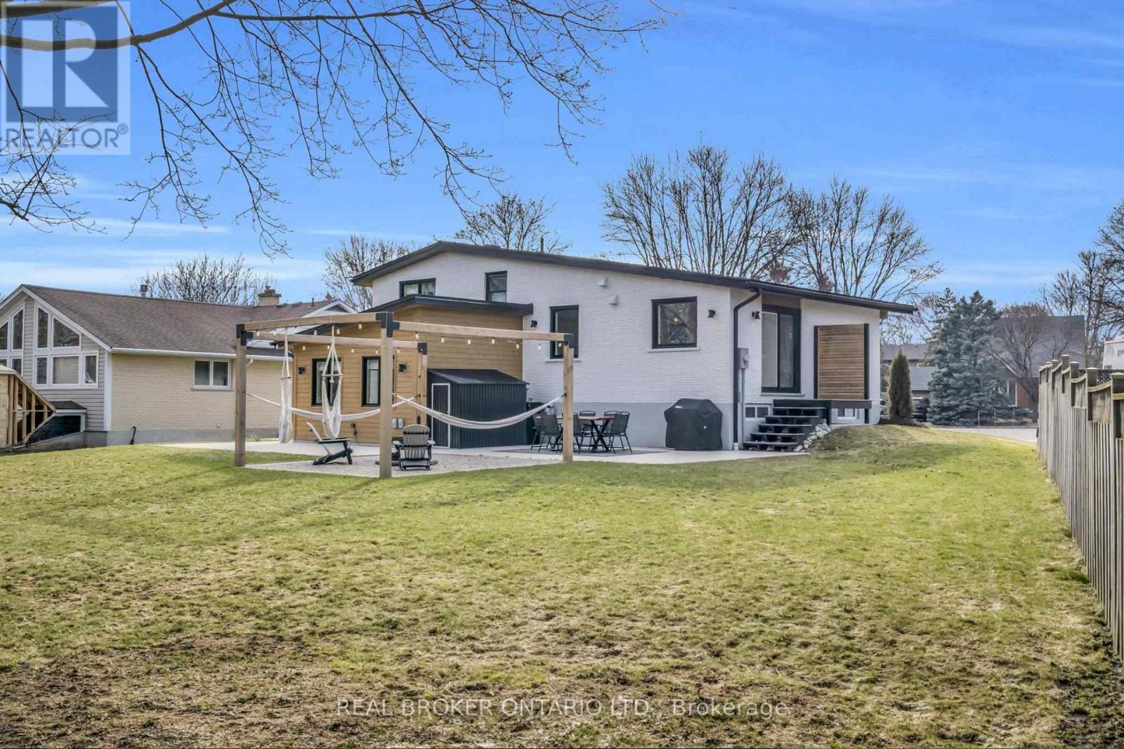 17 Bluebird Place, Woolwich, Ontario  N3B 1W7 - Photo 43 - X13084446