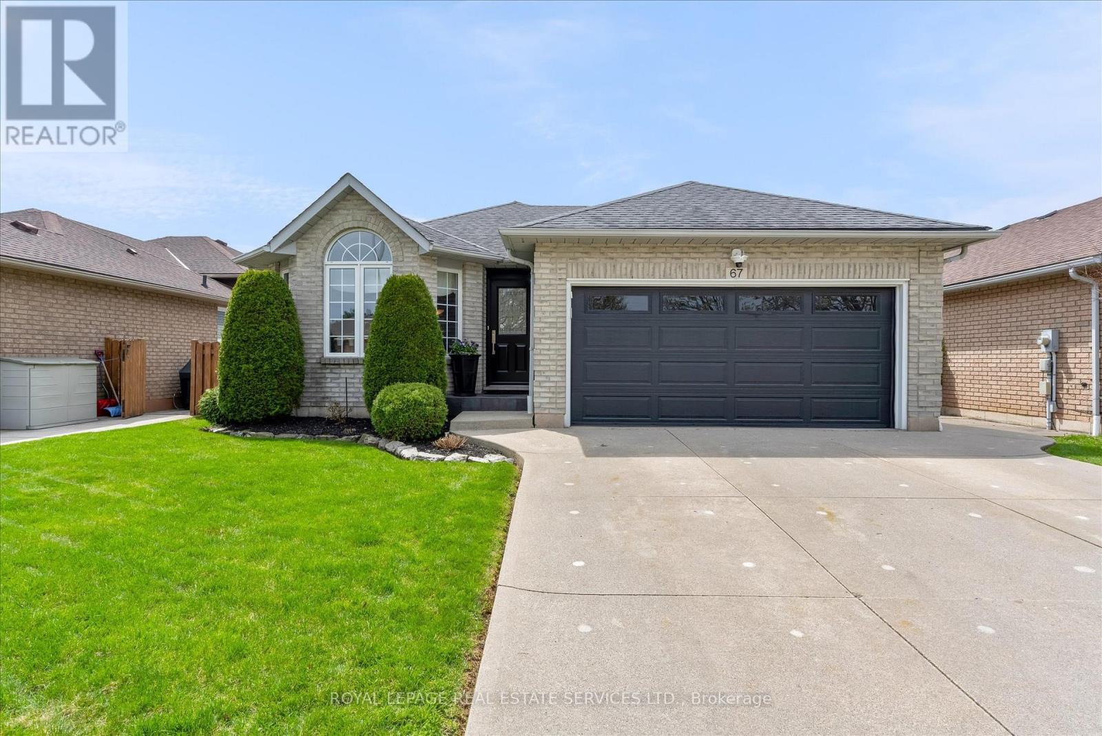 67 Loneoak Crescent, Hamilton, Ontario  L8J 2T9 - Photo 1 - X13084490