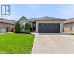 67 LONEOAK CRESCENT, Hamilton, Ontario