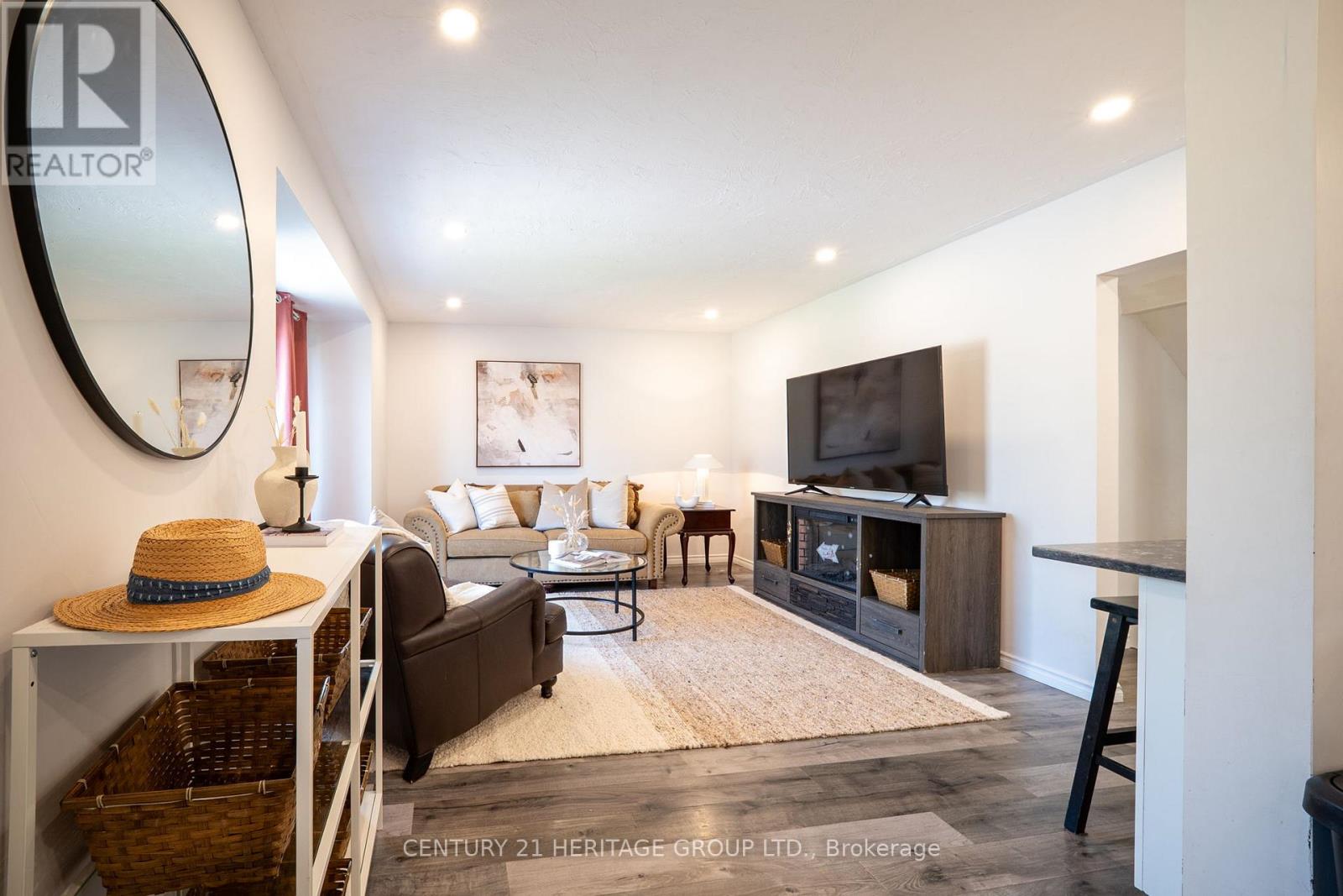18 Armstrong Avenue, Hamilton, Ontario  L8H 1M5 - Photo 5 - X13084494