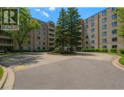 89 WESTWOOD Road Unit# 302, Guelph, Ontario