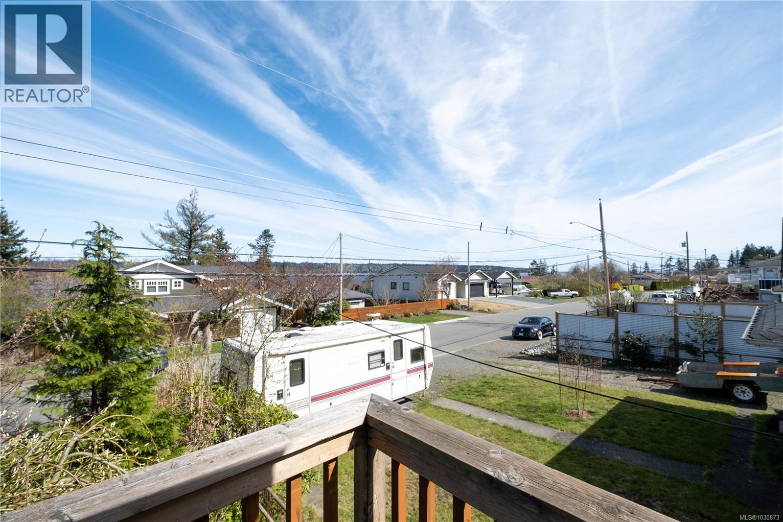 658 Thulin St, Campbell River, British Columbia  V9W 2L3 - Photo 2 - 1030873