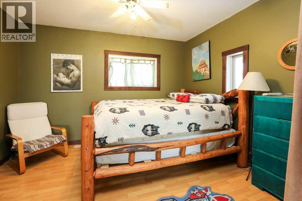 1310 83 Street, Coleman, Alberta  T0K 0M0 - Photo 7 - A2286478
