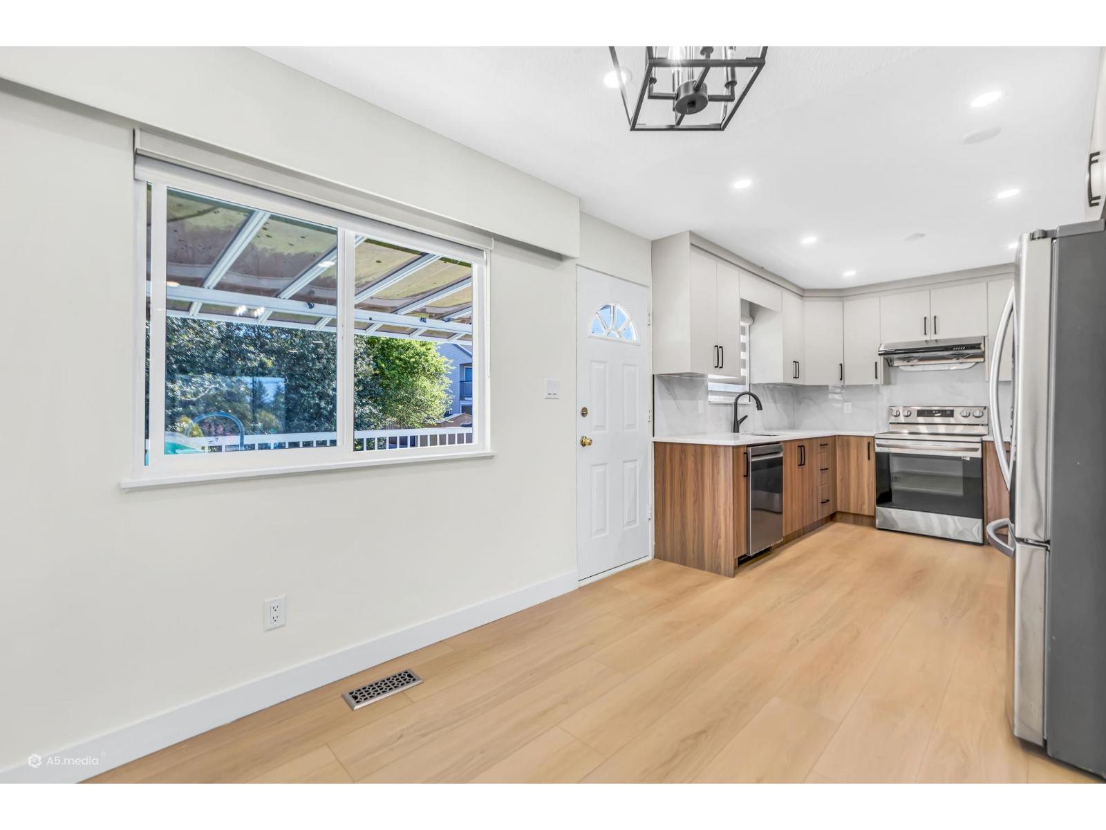 11664 88a Avenue, Delta, British Columbia  V4C 3E5 - Photo 6 - R3119025
