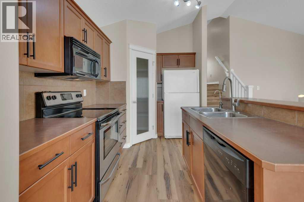 95 Cranberry Place SE, Calgary, Alberta  T3M 0G9 - Photo 8 - A2307741